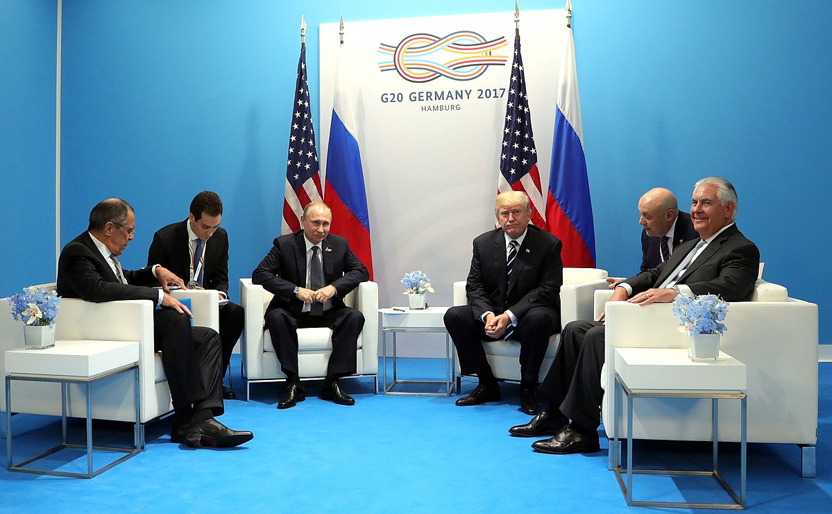Setkání prezidentů Ruska a USA Vladimira Putina a Donalda Trumpa v rámci summitu G20. Zdroj: wikipedia.org